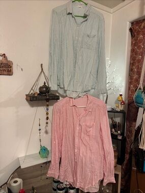 beachlunchlounge Light Blue and red Striped Button Down Shirts